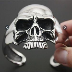 Biker bangle